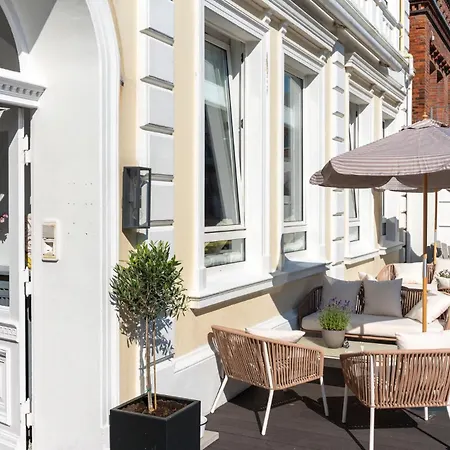 Inselpension Henriette Bed & Breakfast
